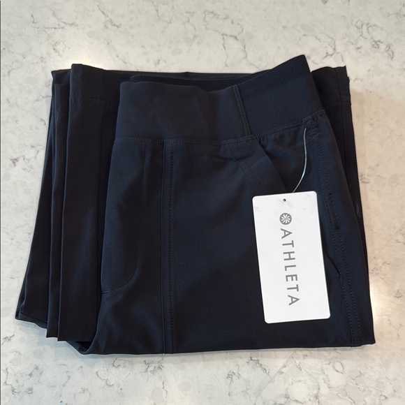 Athleta Brooklyn Heights Cargo Pant in Black - Picture 6 of 8